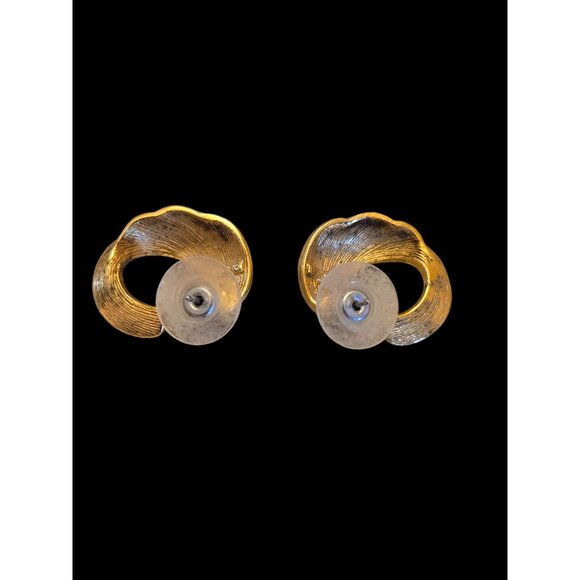 Vintage Monet Gold Tone Ribbed Swirl Half Hoop Pierced Earrings - Picture 4 of 5